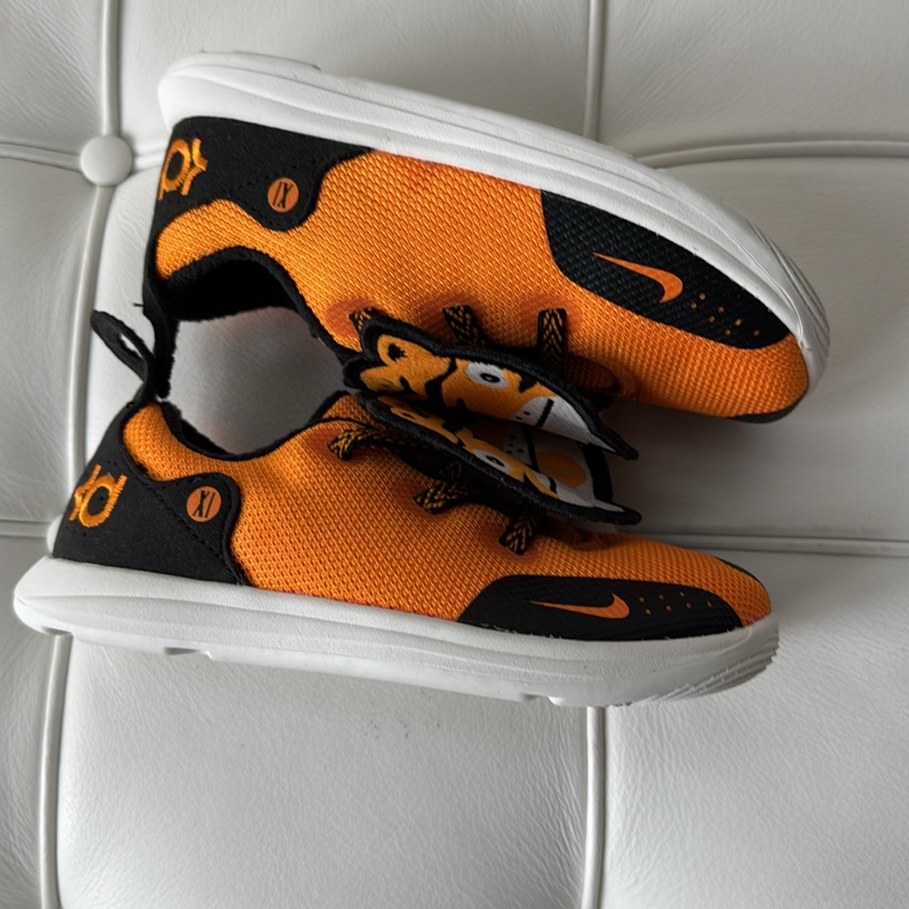 Nike Kevin Durant XI kid shoe 10C - Picture 3 of 12
